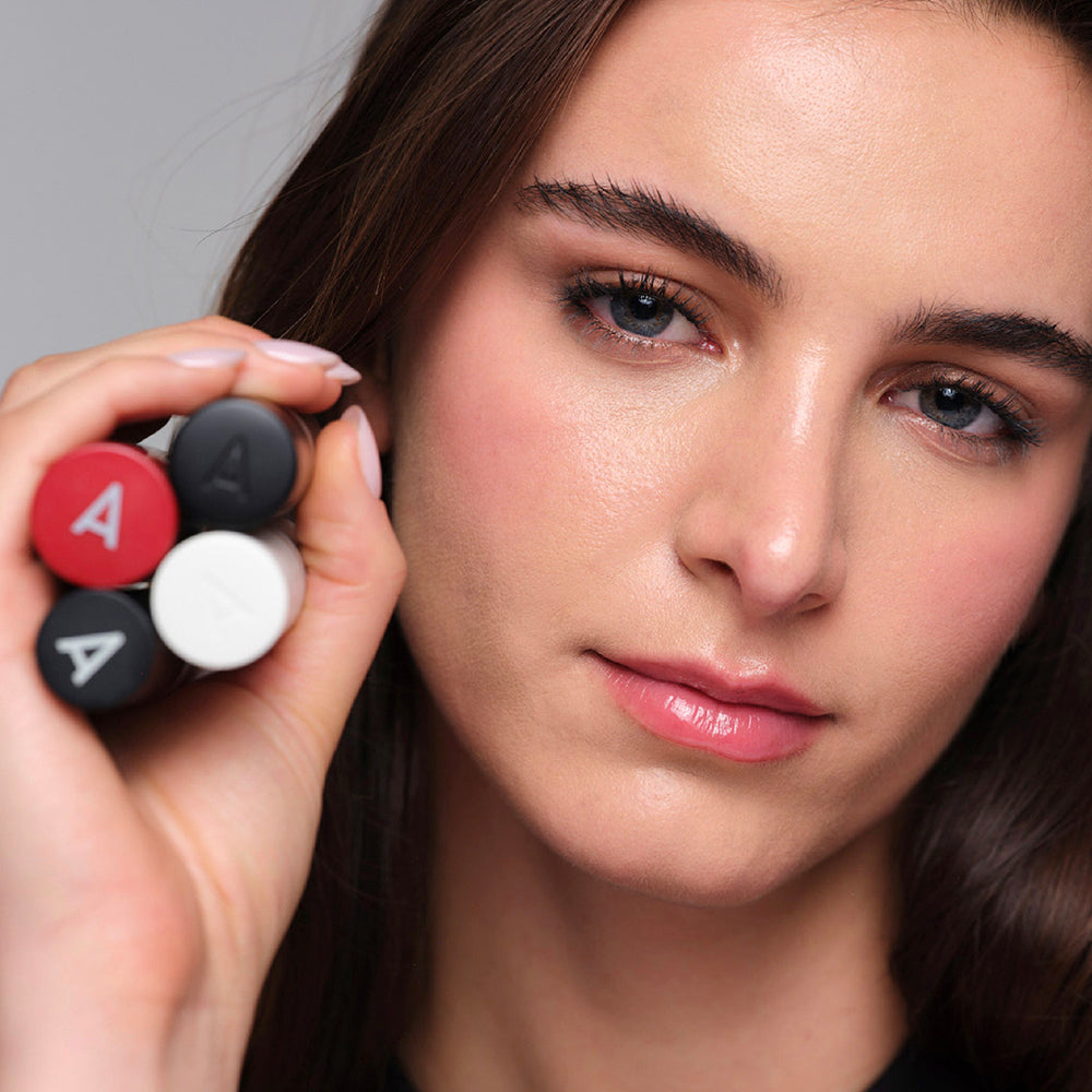 Kyts Makeup ASIA  — sets que resuelven